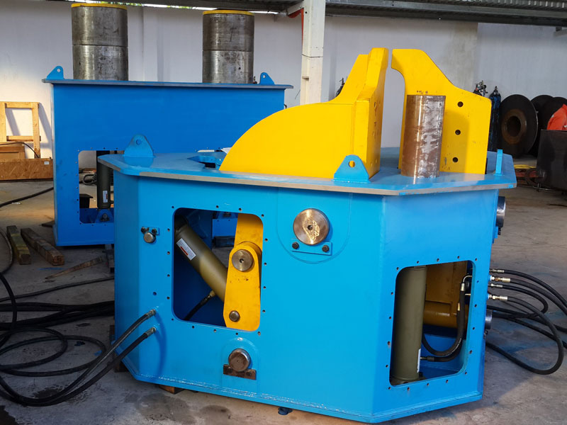 rental hydraulic winch , hire hydraulic winch , winch for offshore, rental winch application for offshore, Rental a frame , crane , Supply hydraulic winch , a frame, crane hydraulic equipment for offshore.